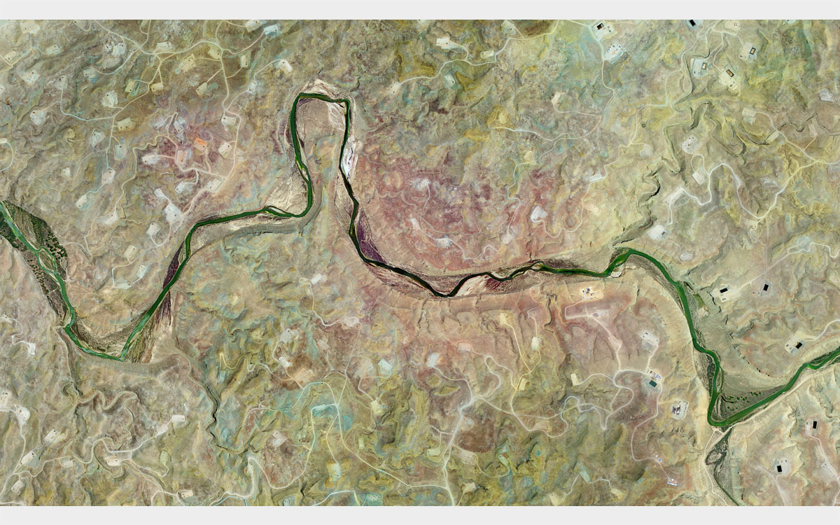 Randall-County-Feedyard-Am Natural Buttes Oil and Gas Field, Uintah County, Utah, 2013-2014 © Mishka Henner