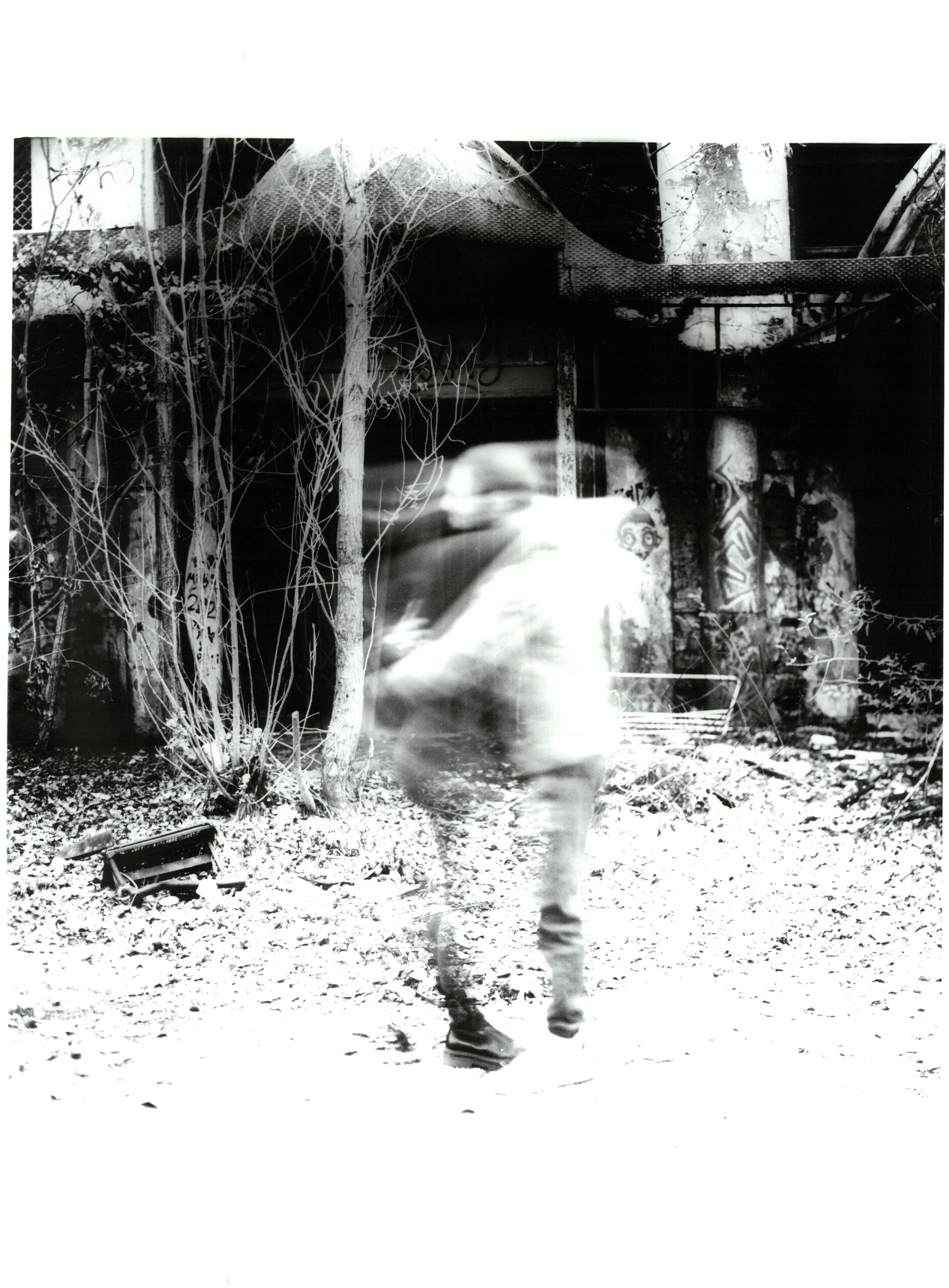 Abbraccio_fantasmi – Gabriele Marcarini