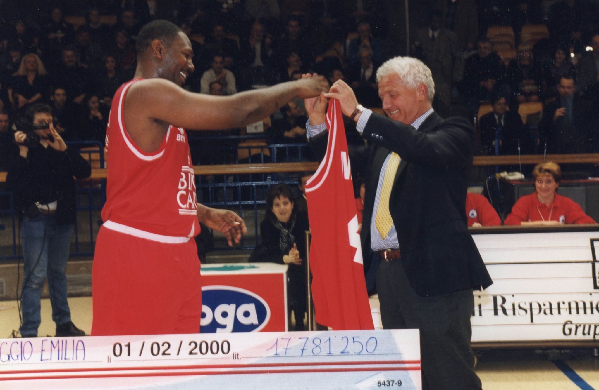 10b8ebef-b62e-4f4e-8c3f-7afba7574493 – Francesco Pioppi