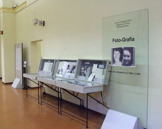 Allestimento di Foto Grafia presso la Biblioteca Panizzi