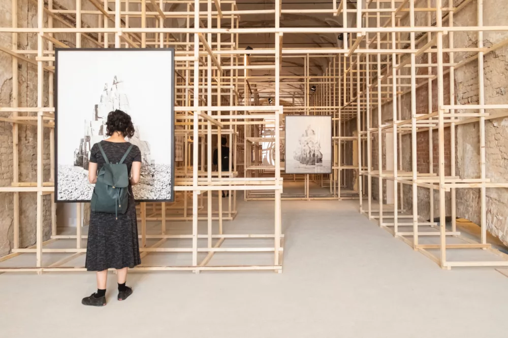 FE2021, Mostra di Noemi Goudal, Chiostri di San Pietro, Ph © Riccardo Varini FE2021, Mostra di Noemi Goudal ai Chiostri di San Pietro Ph © Riccardo Varini