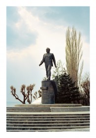 Yuri Gagarin Marching down the Volga - © Rene Nuijens - MRES