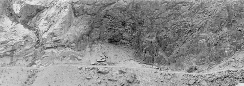 Ikuru Kuwajima, Trail 2, View of Afghanistan from the Tajikistan side in the Pamir mountains
The Pamirs 2012-2013
© Ikuru Kuwajima