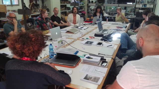 Workshop "Do it with books" a cura di Corinne Noordenbos e Fiorenza Pinna