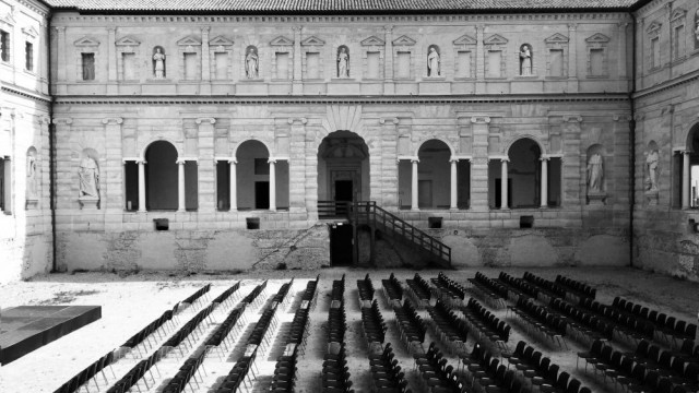 Chiostri di San Pietro