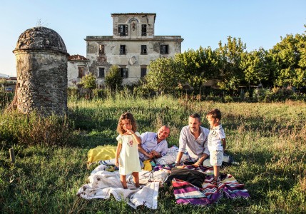 Mauro Moriconi, un Familiar, 2015. Polaroid. Courtesy Die Mauer Arte Contemporanea, Prato