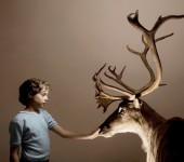 © Reed Young, courtesy Fabrica
USA
Colors 71, Benvenuti a Vörland – La vostra prossima vacanza sostenibile.